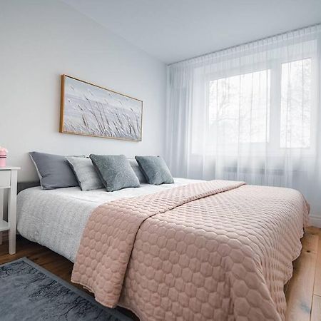 New Luxury 3Br Apartment In Old Town, Free Parking Хаапсалу Екстер'єр фото
