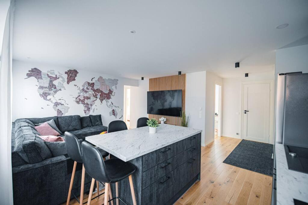 New Luxury 3Br Apartment In Old Town, Free Parking Хаапсалу Екстер'єр фото