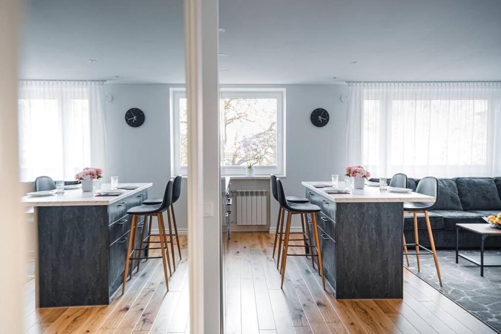 New Luxury 3Br Apartment In Old Town, Free Parking Хаапсалу Екстер'єр фото